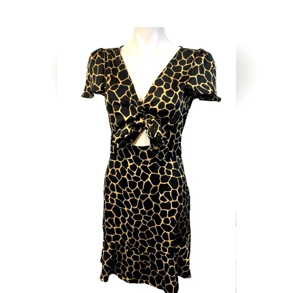 MICHAEL Michael Kors Dresses & Skirts - Michael Kors Georgette Cutout Animal Print Dress NWT
